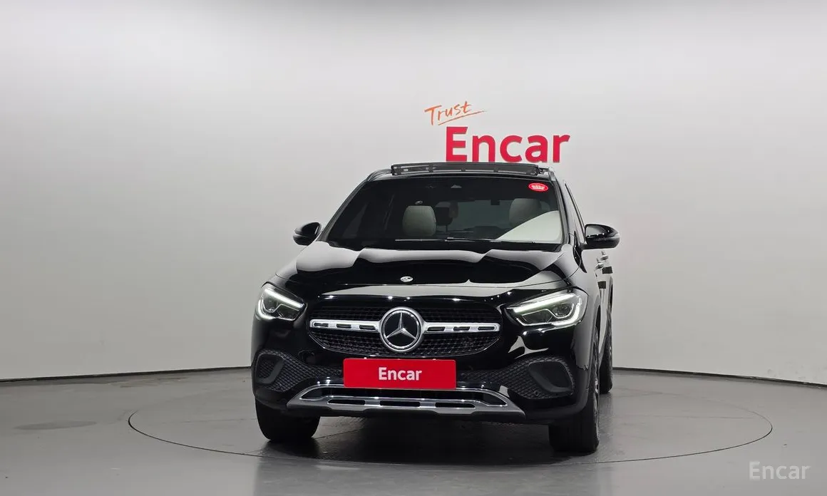 Фото 3 - Mercedes-Benz GLA-Class