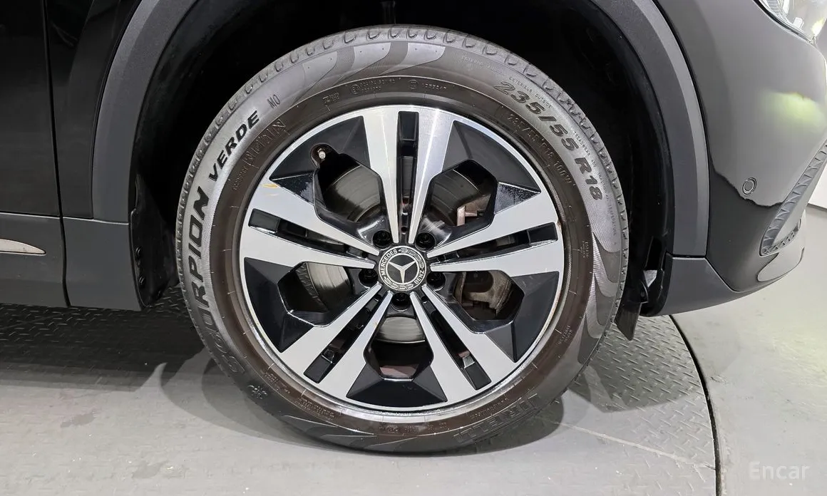 Фото 5 - Mercedes-Benz GLA-Class