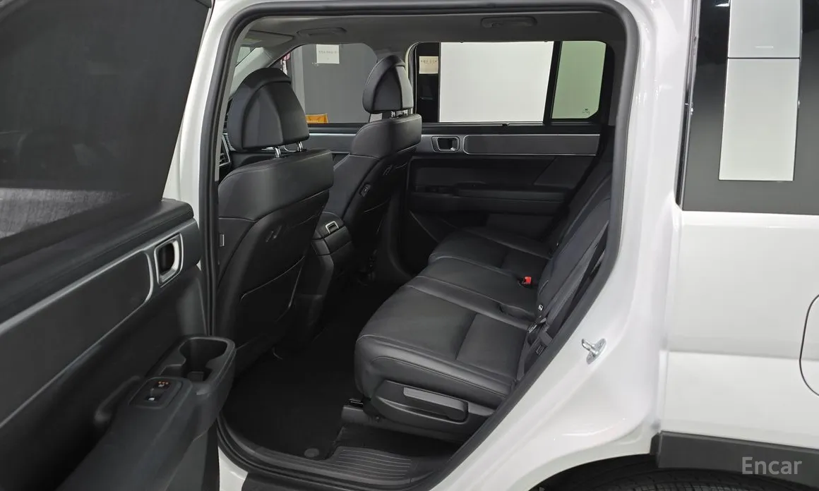 Фото 11 - Hyundai Santa Fe