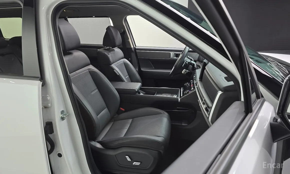 Фото 12 - Hyundai Santa Fe