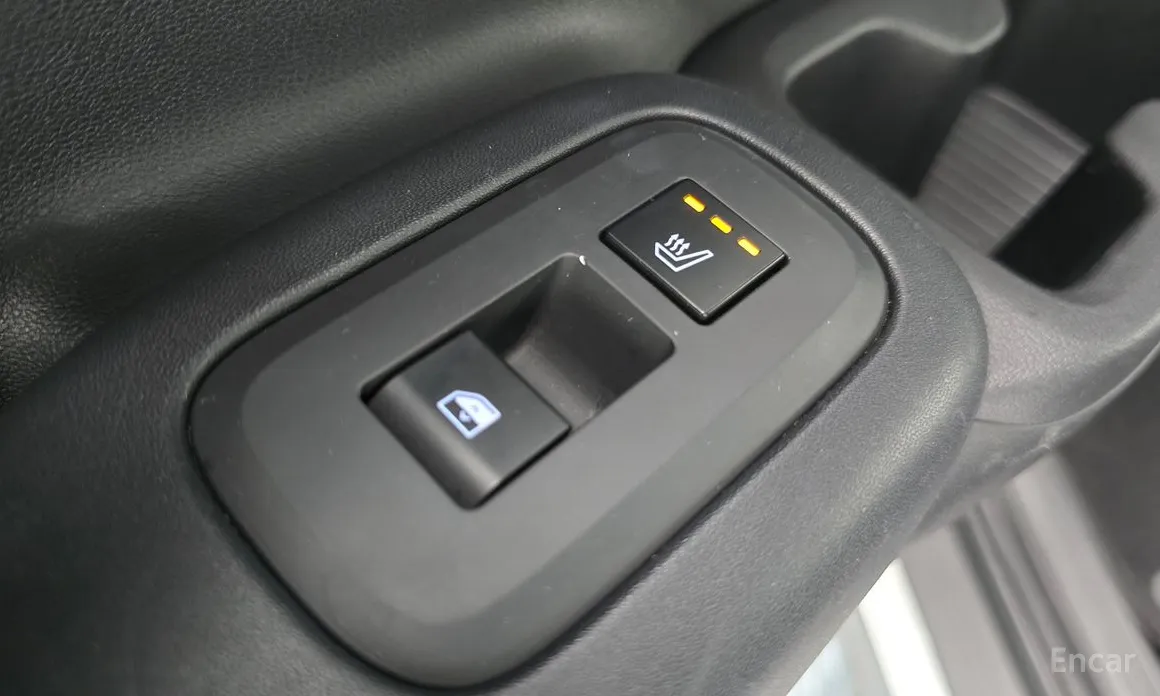 Фото 18 - Hyundai Santa Fe