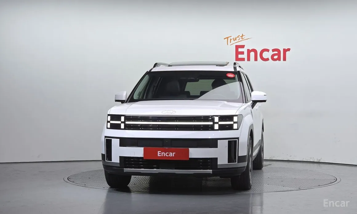 Фото 3 - Hyundai Santa Fe