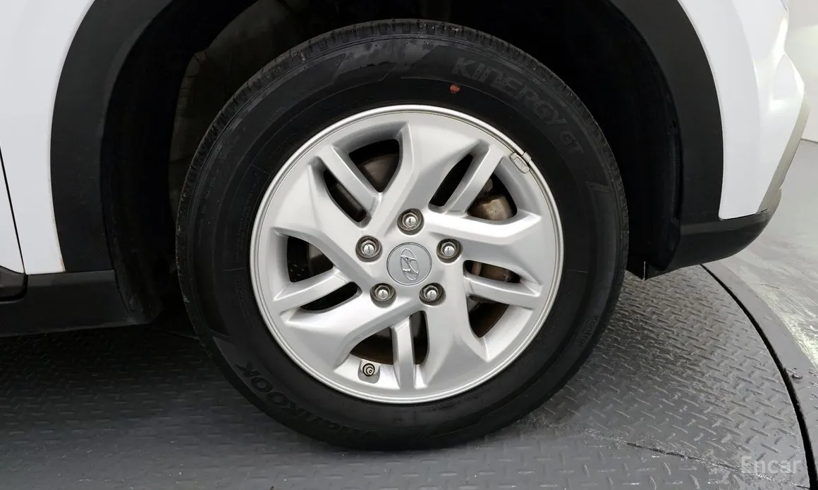 Фото 5 - Hyundai Venue