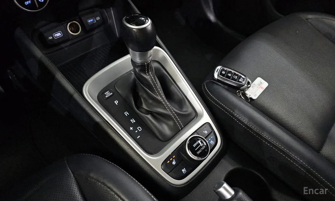 Фото 9 - Hyundai Venue