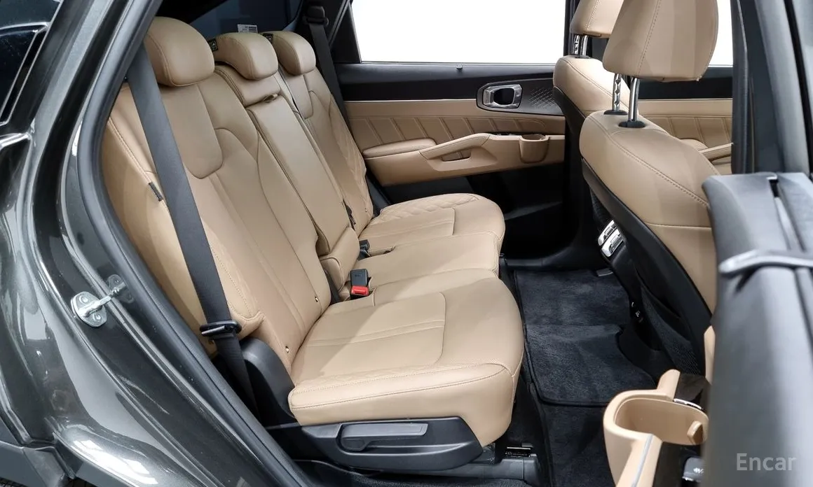 Фото 12 - Kia Sorento