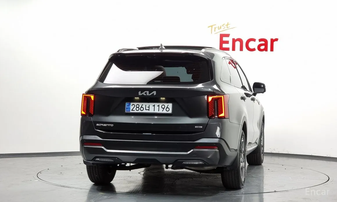 Фото 4 - Kia Sorento