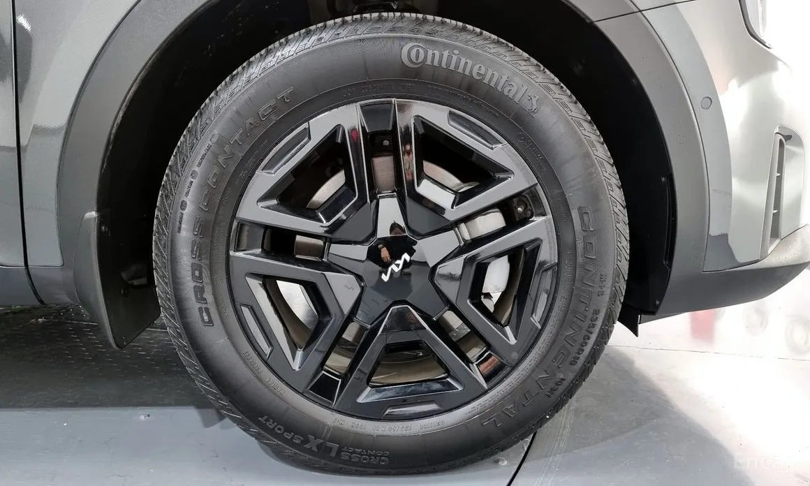 Фото 5 - Kia Sorento