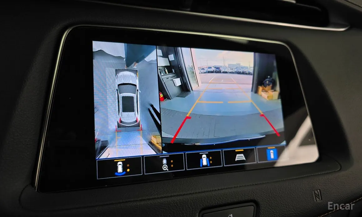 Фото 15 - Cadillac XT4