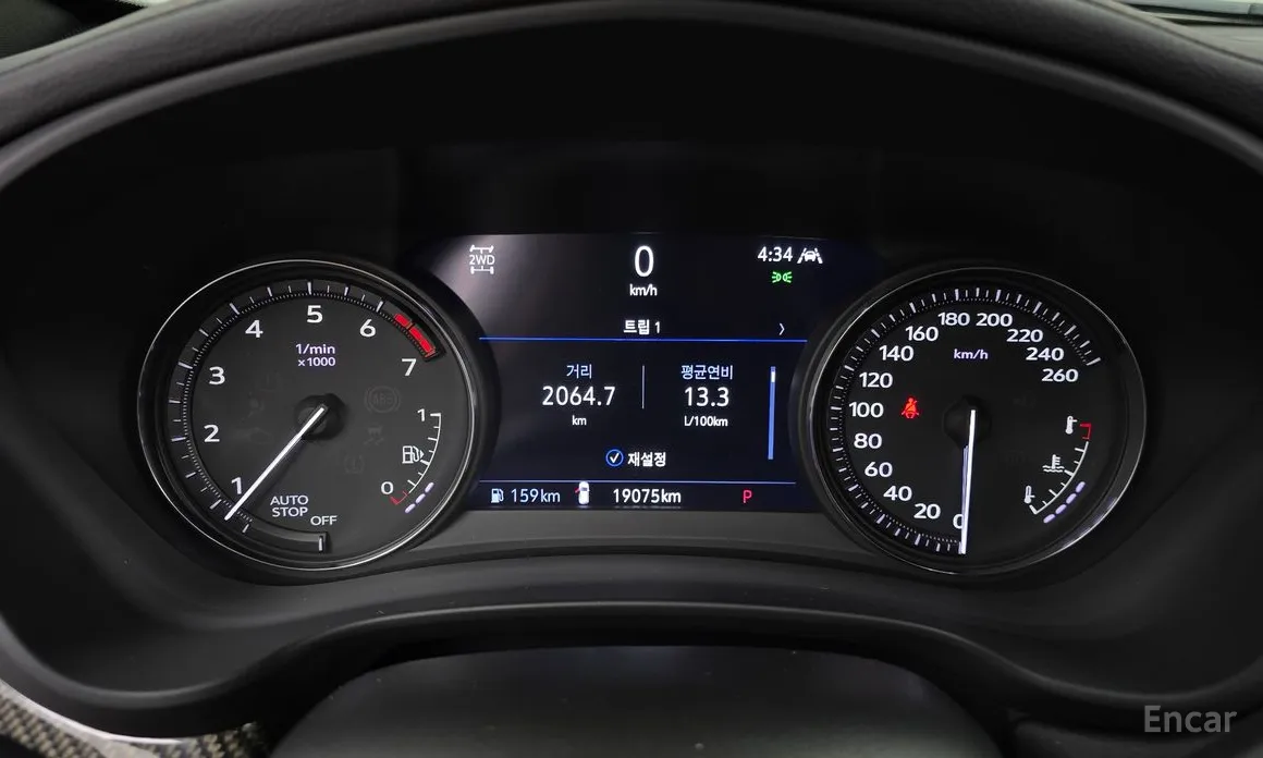 Фото 8 - Cadillac XT4