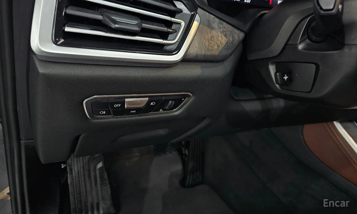 Фото 16 - BMW X5