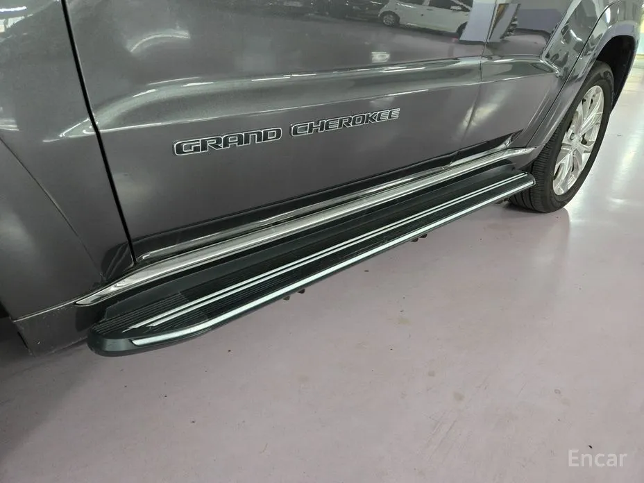 Фото 15 - Jeep Cherokee