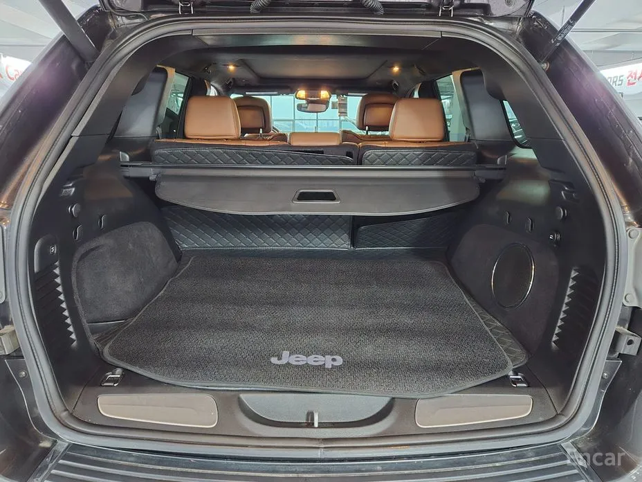 Фото 17 - Jeep Cherokee