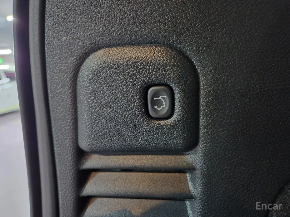 Фото 18 - Jeep Cherokee