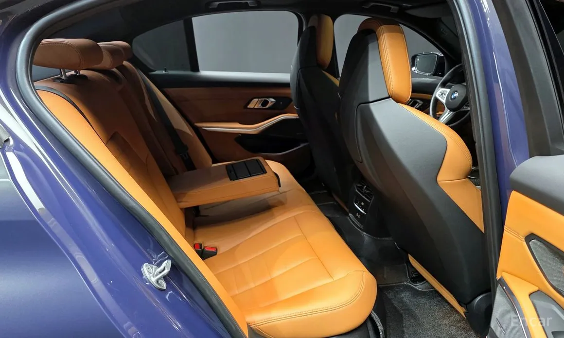 Photo 12 - BMW 3 Series