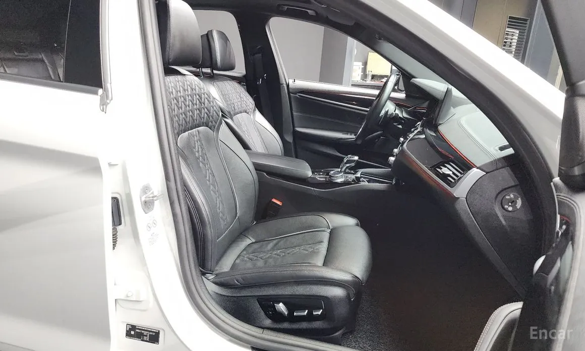 Фото 11 - BMW 5 Series