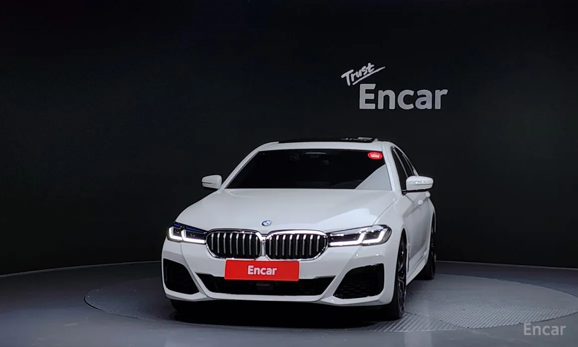 Фото 3 - BMW 5 Series