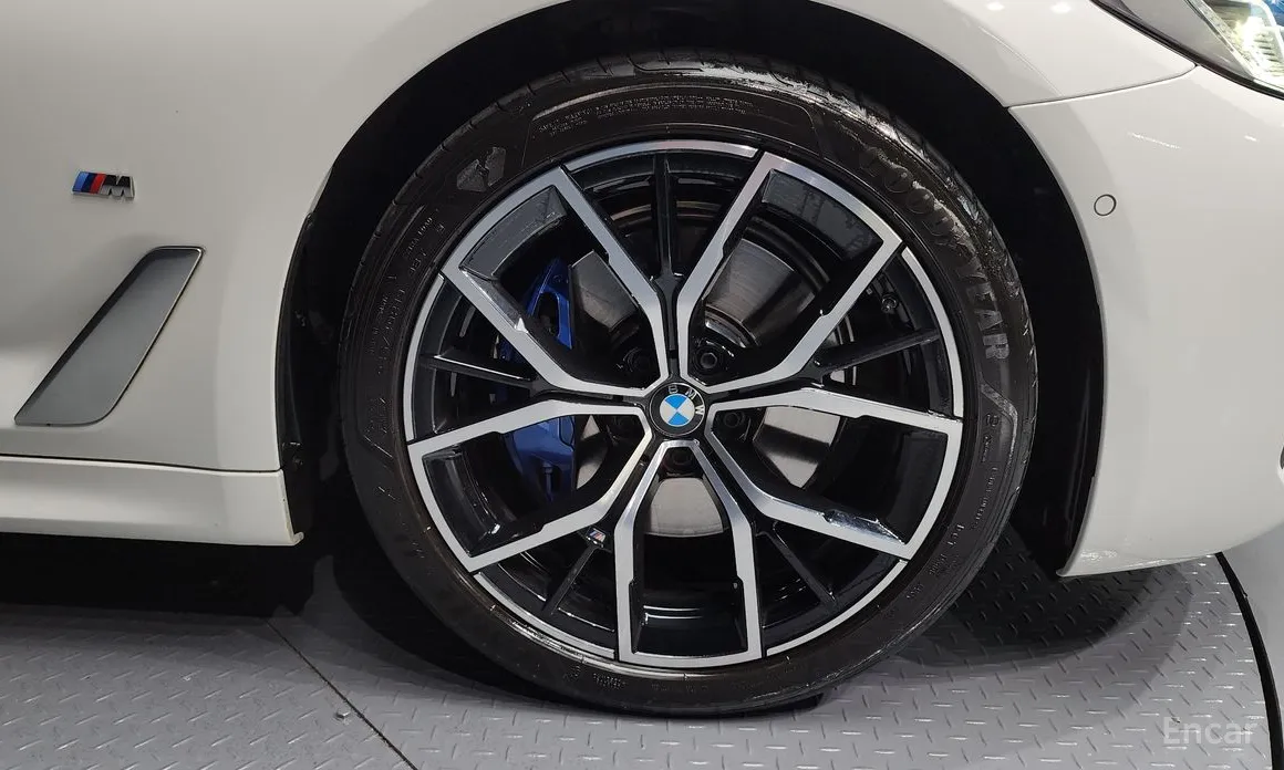 Фото 5 - BMW 5 Series