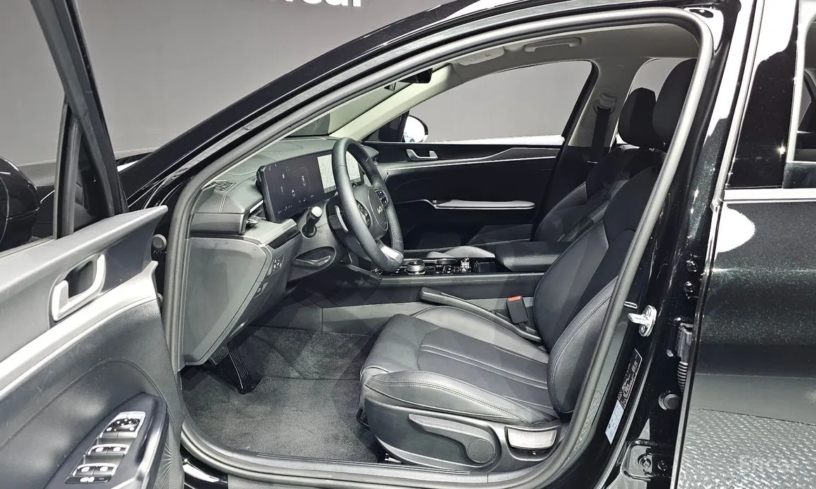 Фото 10 - Kia K5