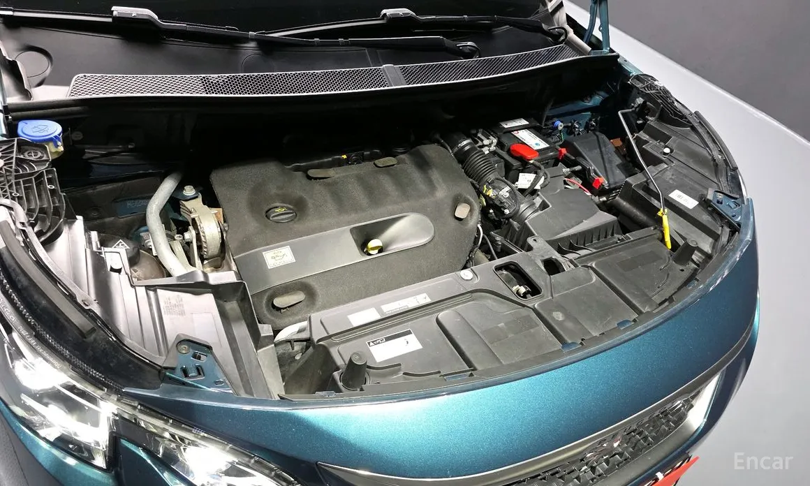 Фото 6 - Peugeot 5008