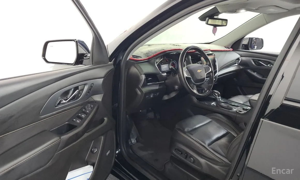 Фото 10 - Chevrolet Traverse