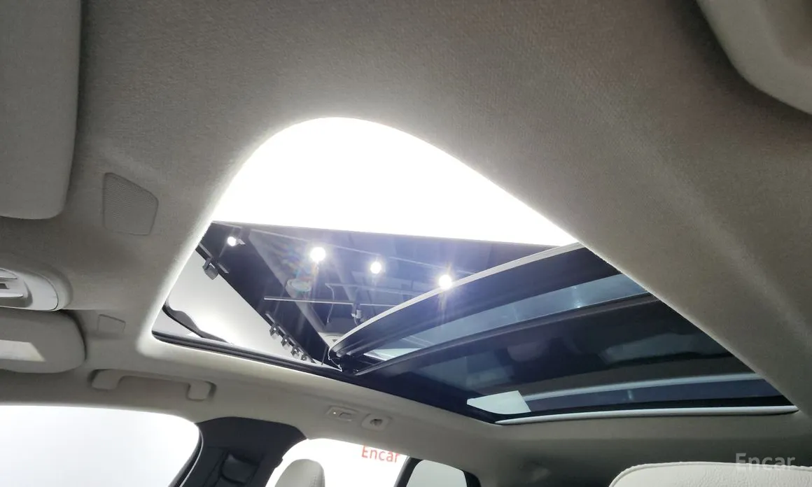 Фото 18 - Volvo XC40