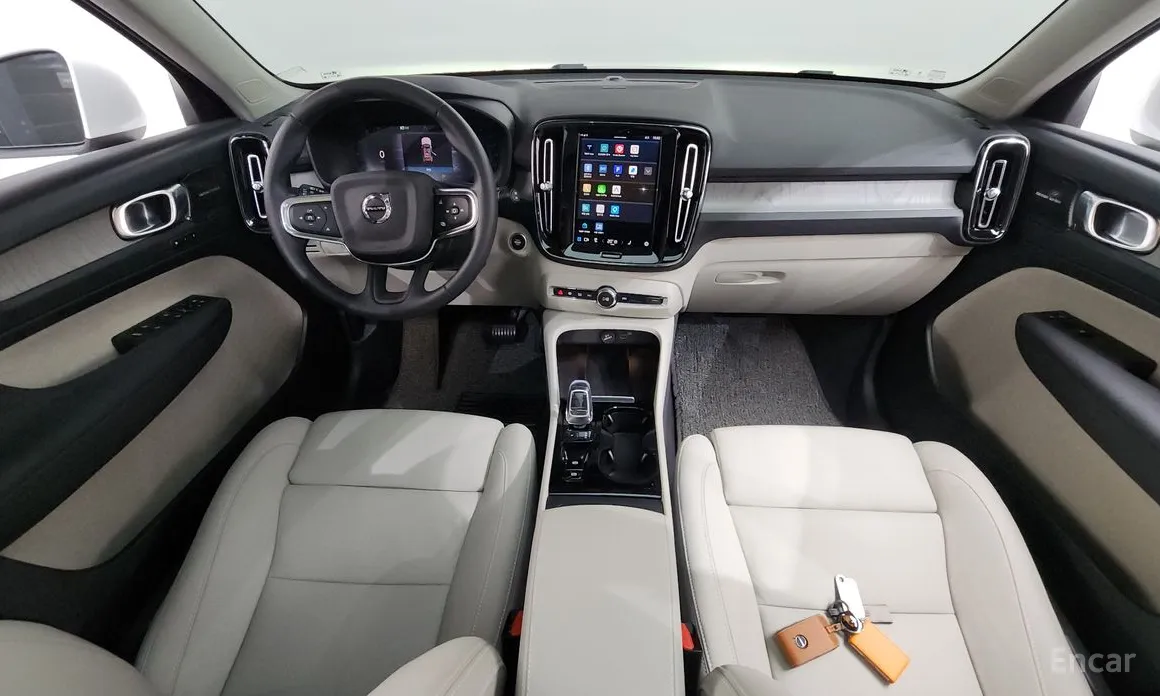 Фото 7 - Volvo XC40