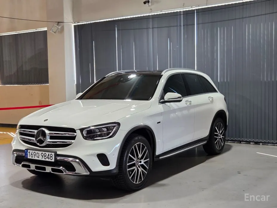 Mercedes-Benz GLC-Class 2016 GLC300e 4MATIC