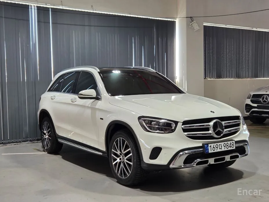 Mercedes-Benz GLC-Class 2016 GLC300e 4MATIC