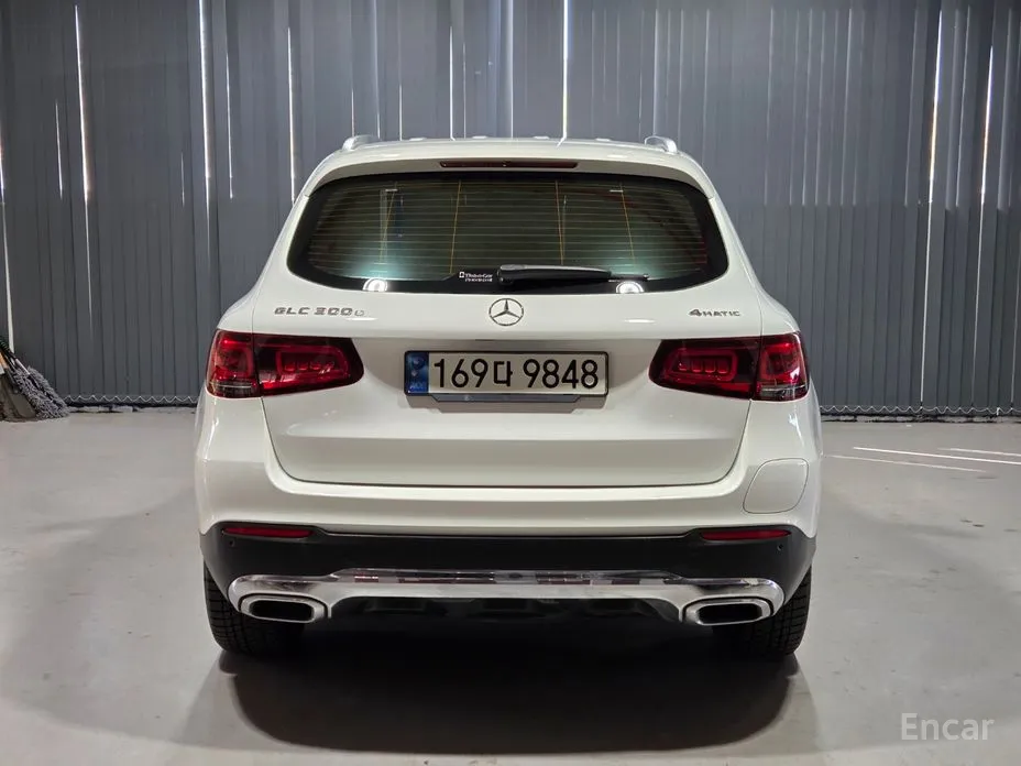 Mercedes-Benz GLC-Class 2016 GLC300e 4MATIC