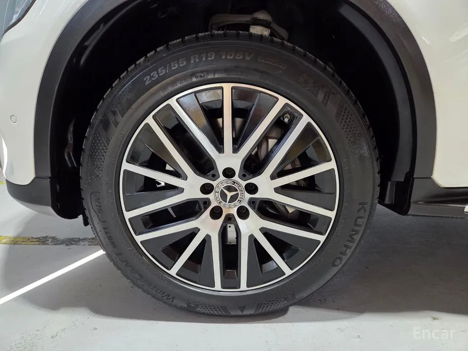 Mercedes-Benz GLC-Class 2016 GLC300e 4MATIC