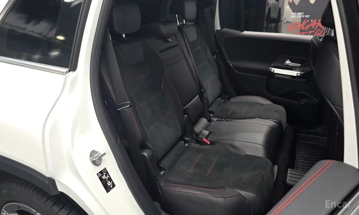 Фото 11 - Mercedes-Benz GLB-Class