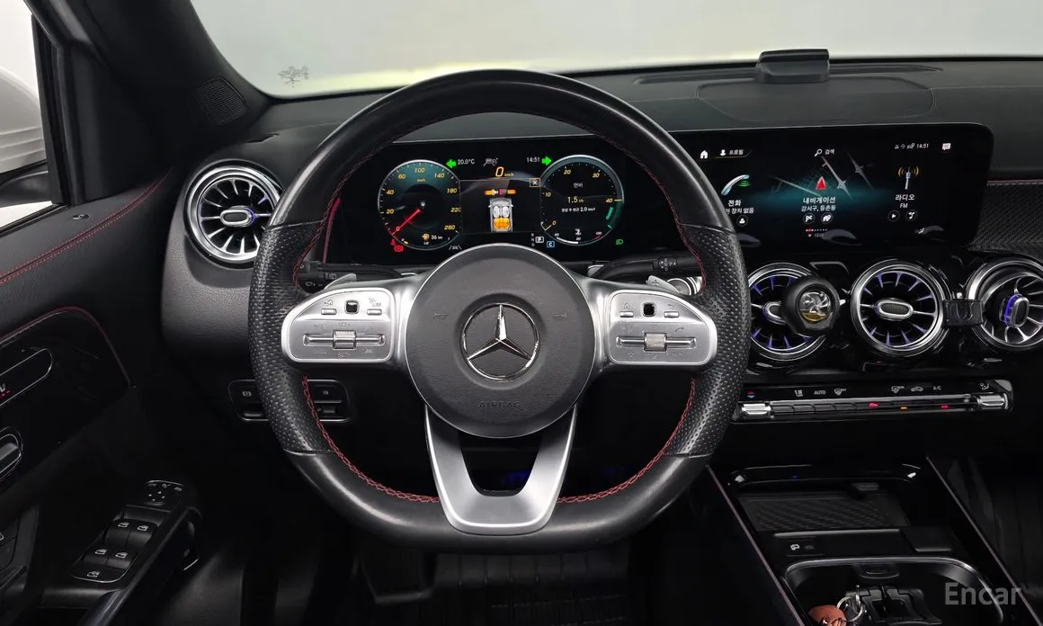 Фото 13 - Mercedes-Benz GLB-Class