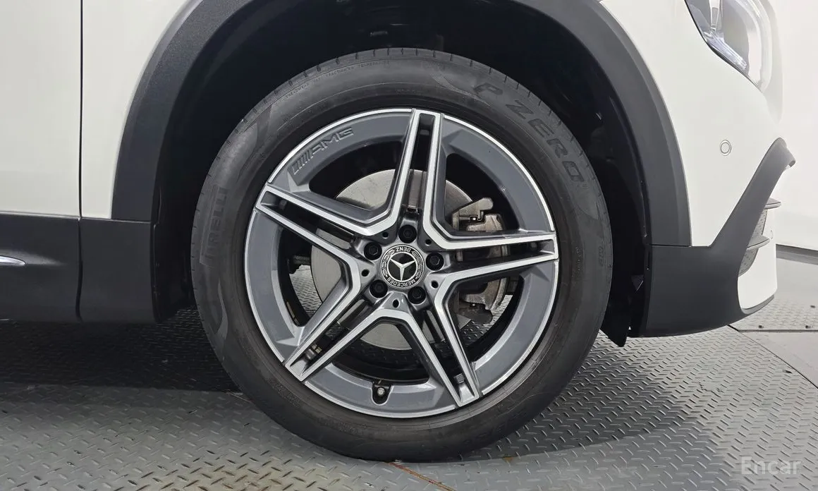 Фото 5 - Mercedes-Benz GLB-Class