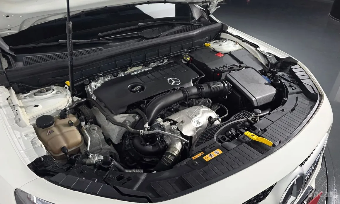 Фото 6 - Mercedes-Benz GLB-Class