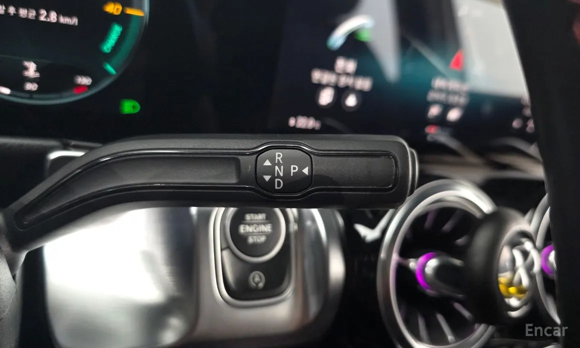 Фото 9 - Mercedes-Benz GLB-Class