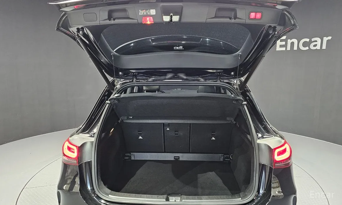 Фото 20 - Mercedes-Benz GLA-Class