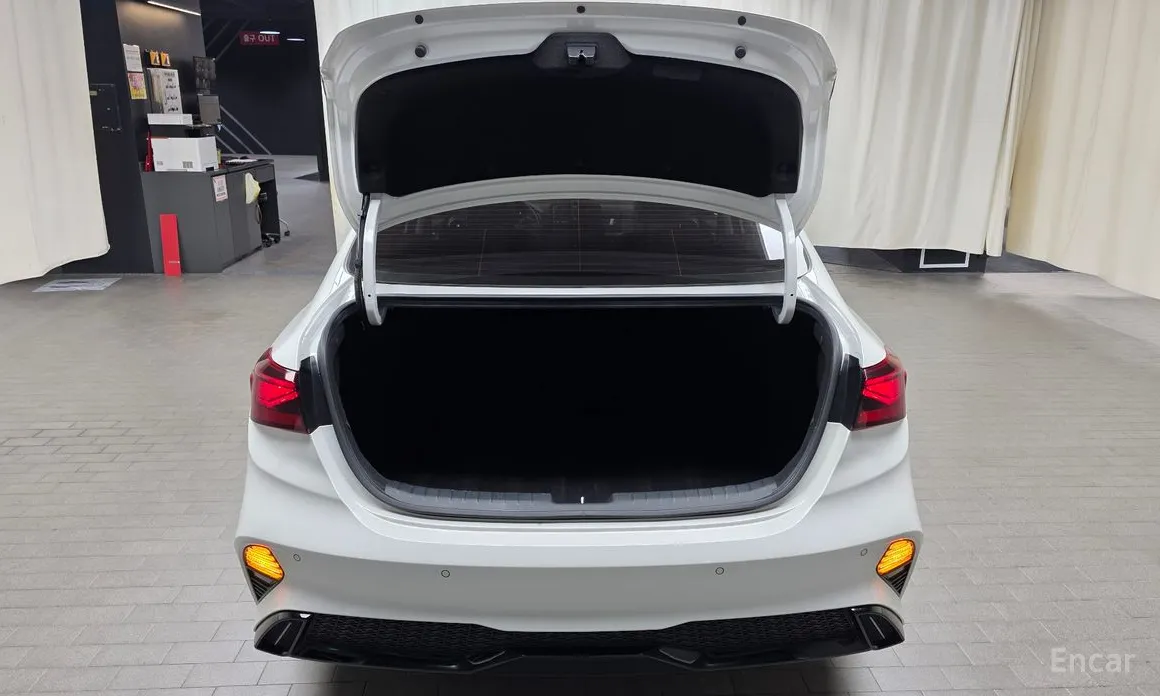 Фото 20 - Kia K3