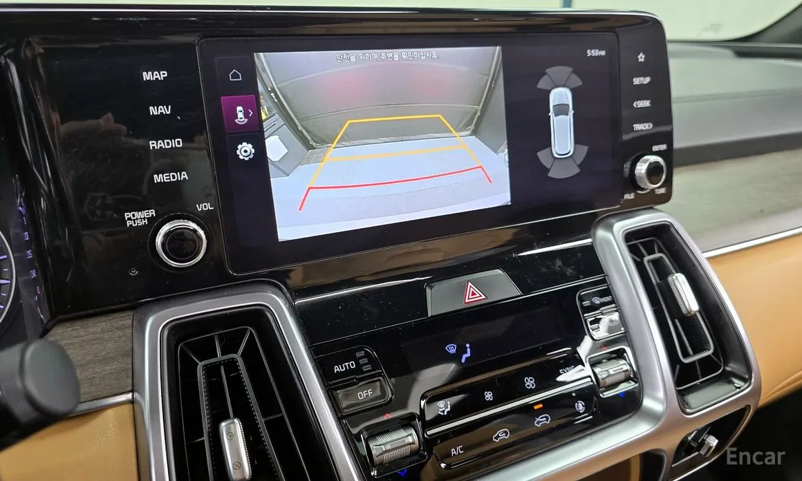 Фото 15 - Kia Sorento