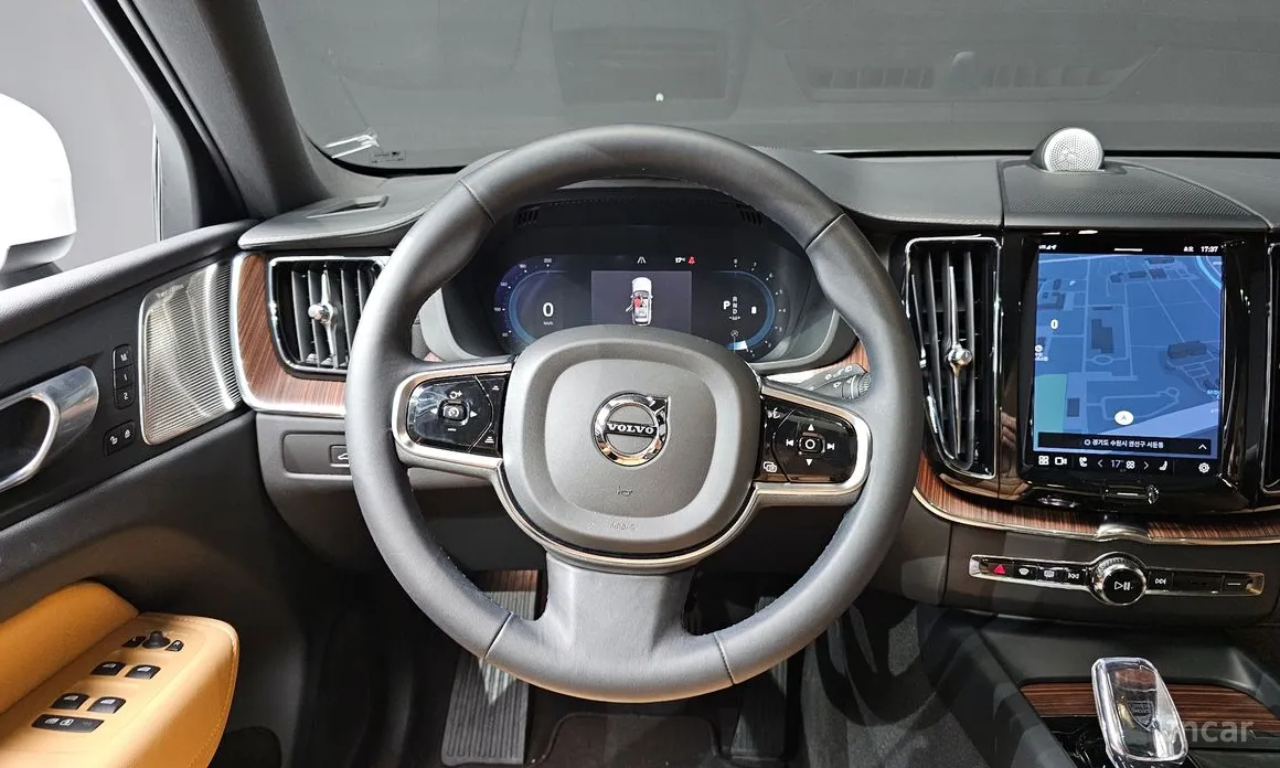 Фото 13 - Volvo XC60