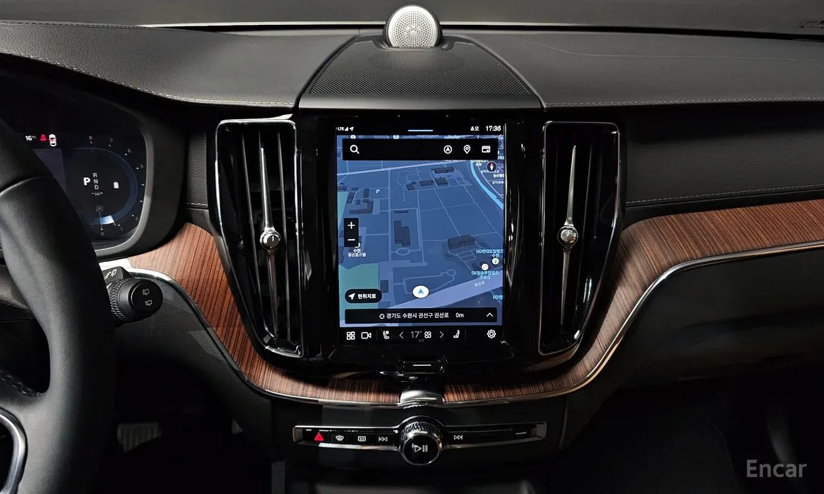 Фото 14 - Volvo XC60