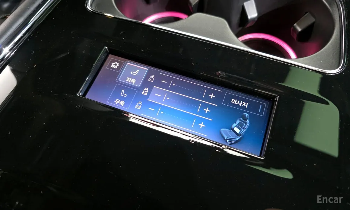 Фото 19 - Lincoln Navigator