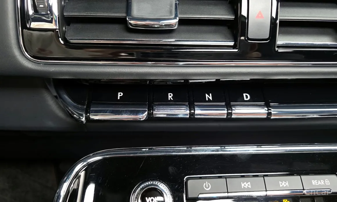 Фото 9 - Lincoln Navigator