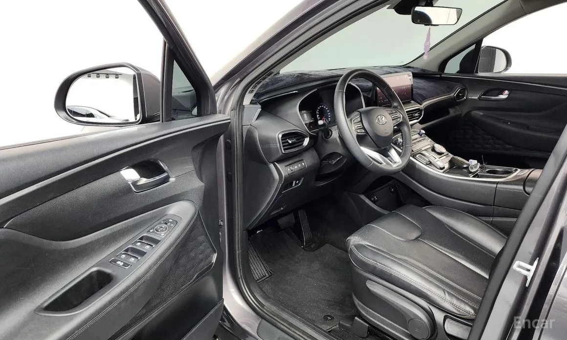 Фото 10 - Hyundai Santa Fe