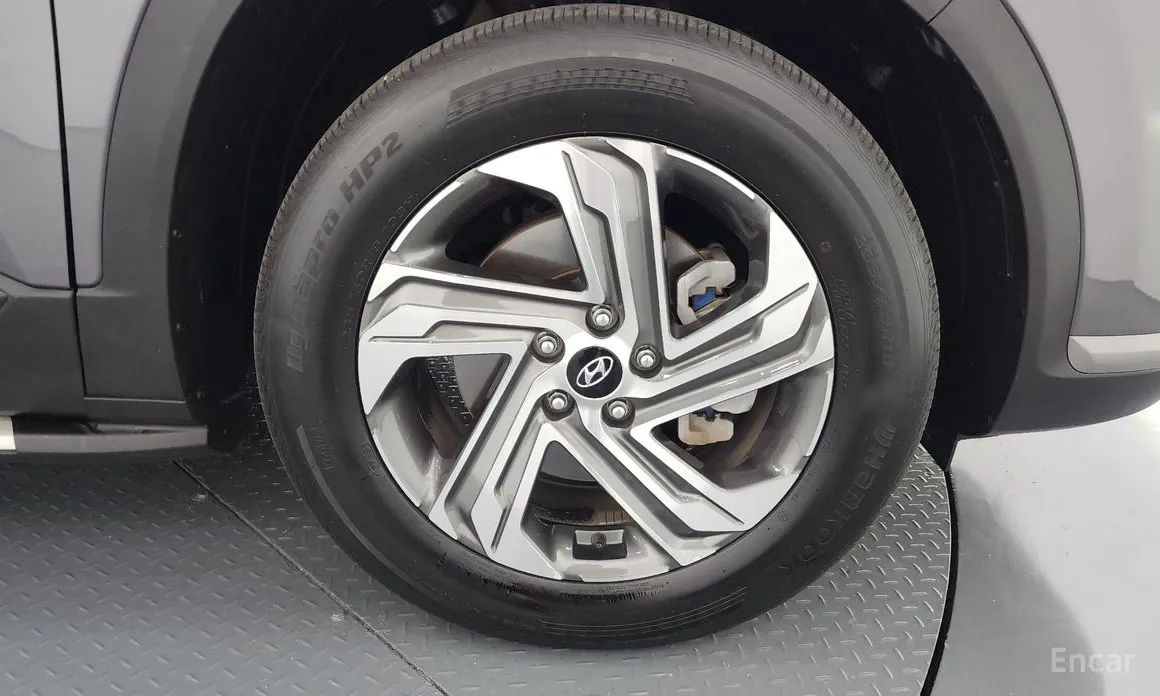 Фото 5 - Hyundai Santa Fe