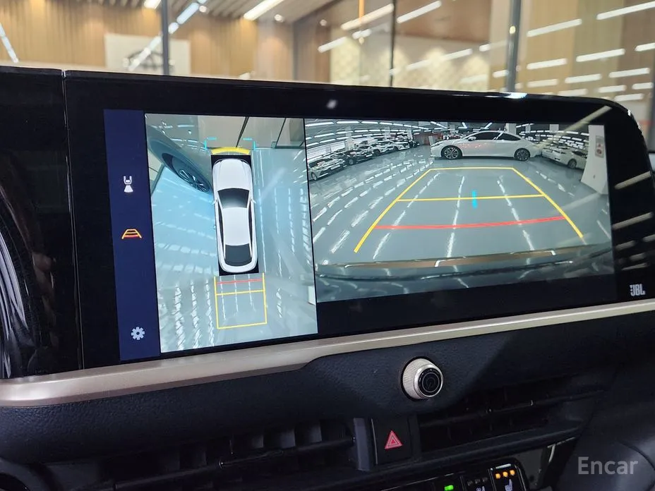 Фото 18 - Toyota Crown