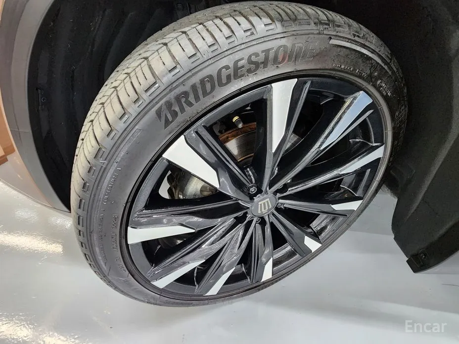 Фото 5 - Toyota Crown