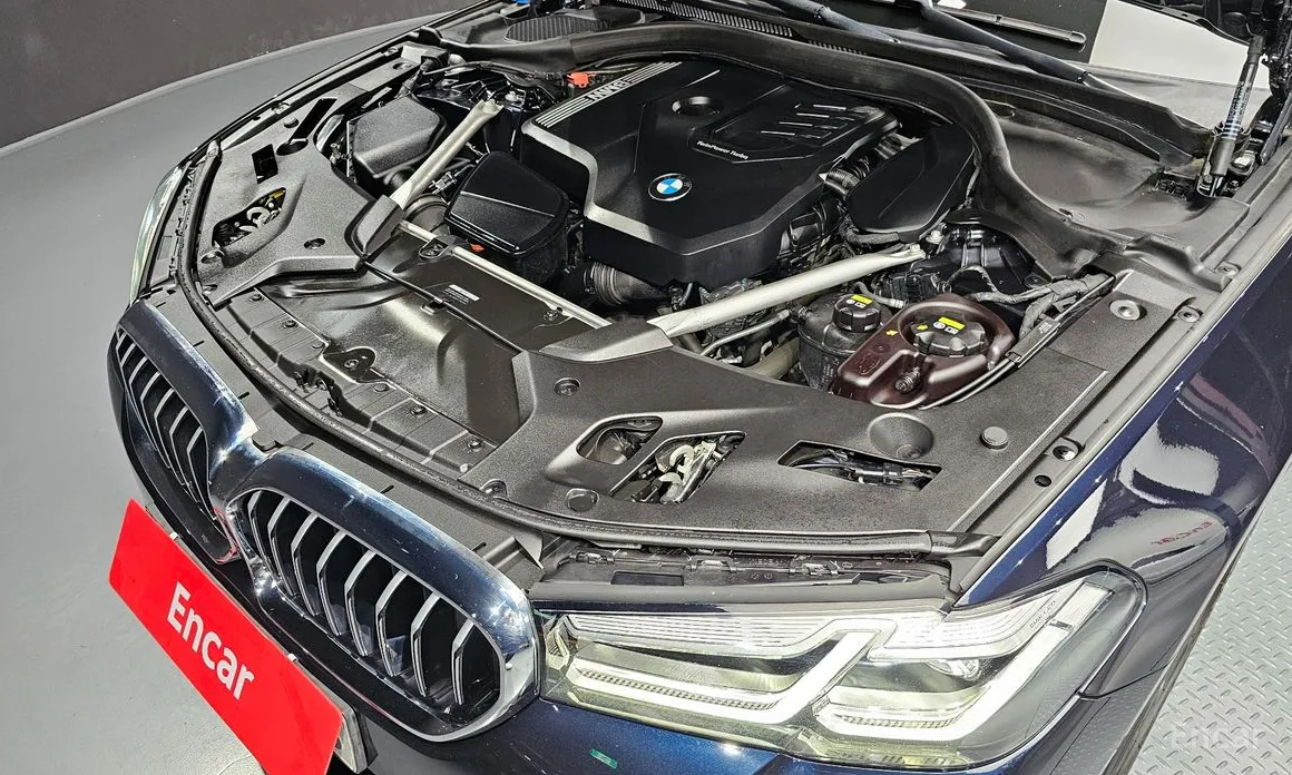 Фото 6 - BMW 5 Series