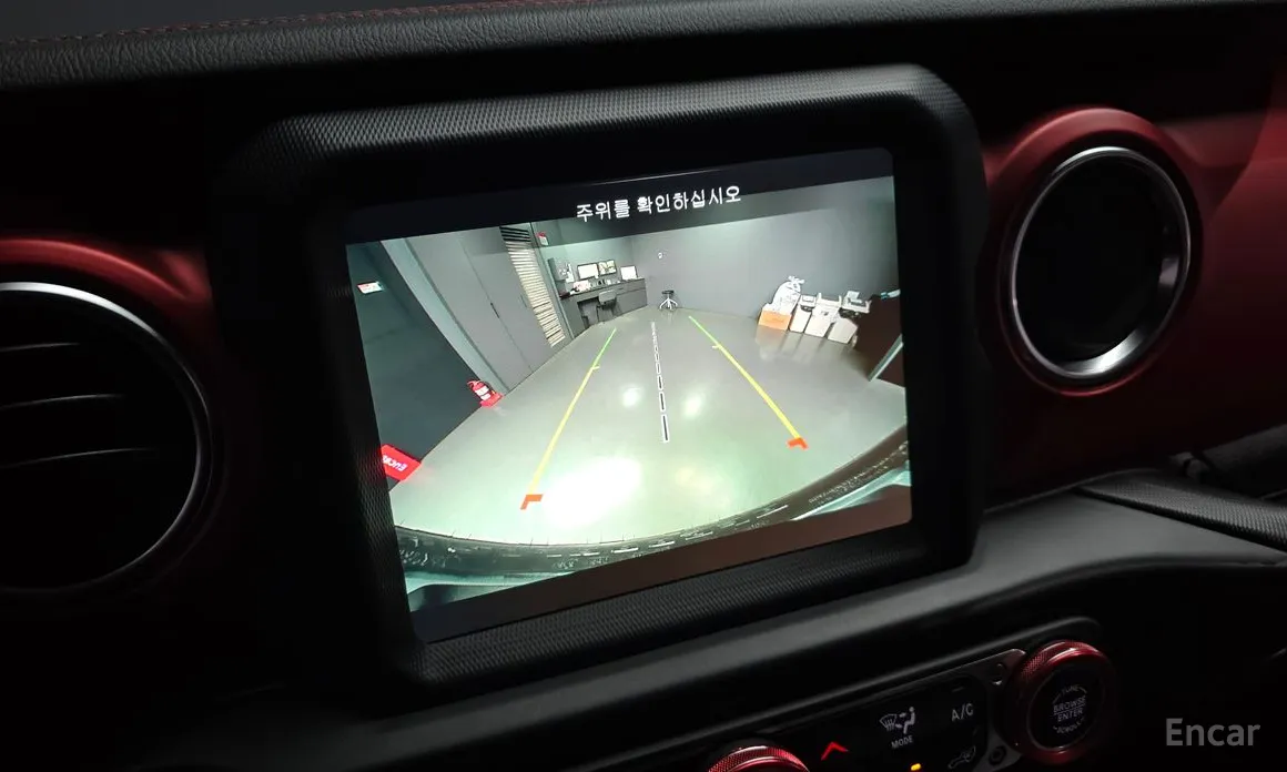 Фото 15 - Jeep Wrangler