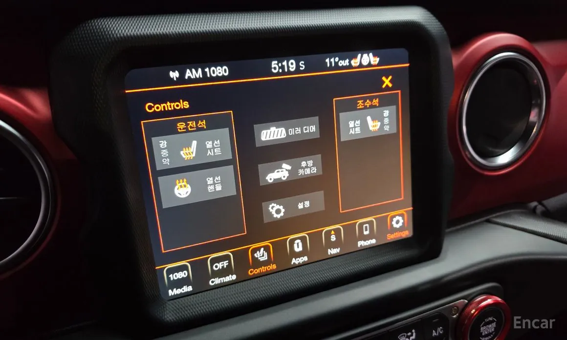 Фото 17 - Jeep Wrangler