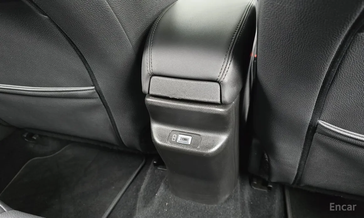 Фото 19 - Jeep Avenger